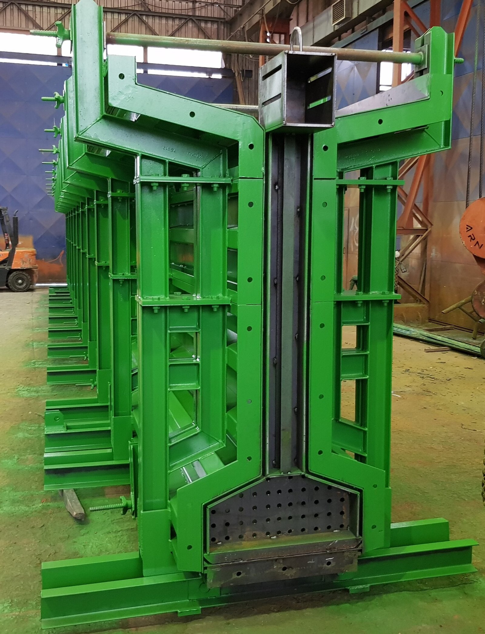 Prestressing and Formwork Systems in I-Beam Production